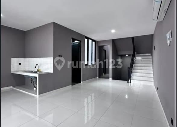 Disewakan Rumah Di Jalan Tebet Barat Jakarta Selatan