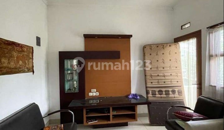 Rumah Terawat Semi Furnished Siap Huni Buah Batu Regency