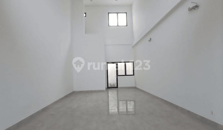 Disewakan Ruko Baru di Podomoro Park - Cocok untuk Usaha atau Kantor