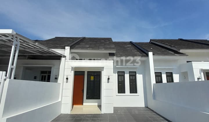 Rumah Baru Gaya Minimalis Di Cikoneng Bojongsoang