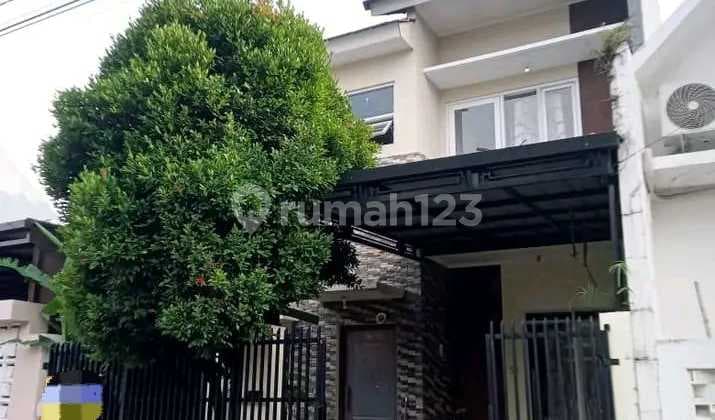 Jual Cepat Rumah 2 Lantai di Komplek Pinus Regency