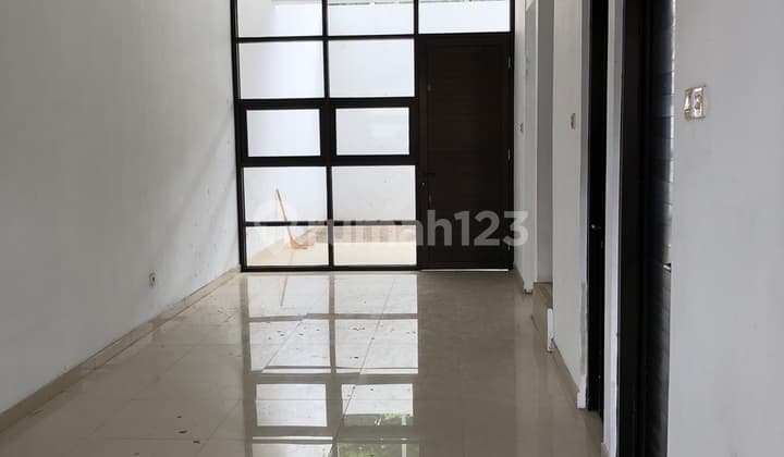 Di Jual Rumah Bagus Strategis Jl. Pasirsalam