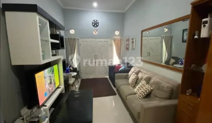 Jual Rumah Strategis Shm Jl. Suryalaya Raya