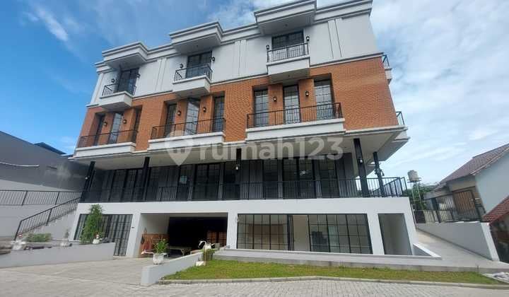 Gedung Baru Siap Pakai untuk Gedung Kantor, F&B atau Klinik di Krukut Limo