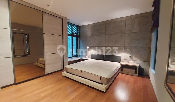 Rumah Semi Furnished Design Modern Dekat Mrt Lebak Bulus