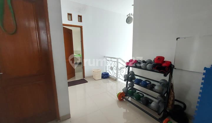 Rumah Townhouse Fully Furnished Lokasi Strategis di Kebagusan Jakarta Selatan