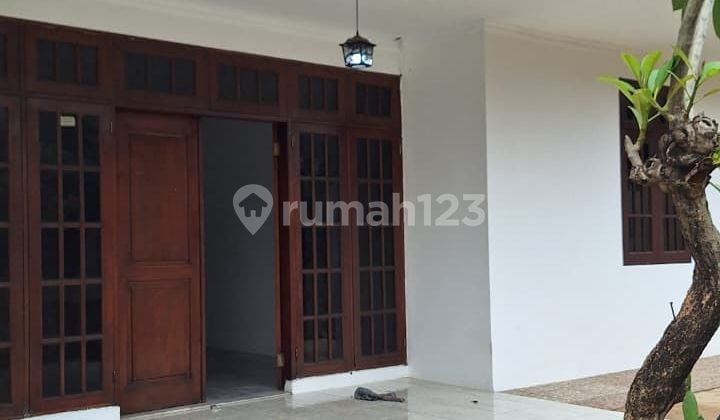 Rumah Luas Cocok Untuk Kantor atau Hunian di Cipete