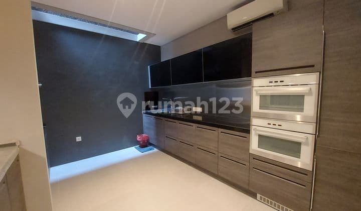 Rumah Semi Furnished Design Modern Dekat Mrt Lebak Bulus