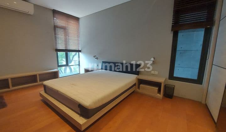 Rumah Semi Furnished Design Modern Dekat Mrt Lebak Bulus