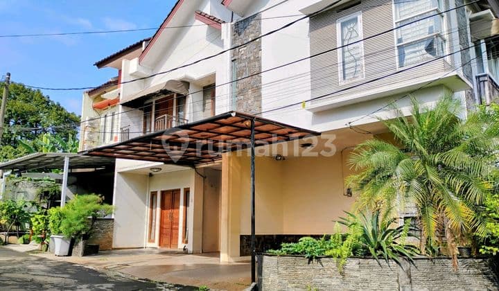 Rumah Siap Huni 2 Kavling Jadi Satu Villa Cinere Mas