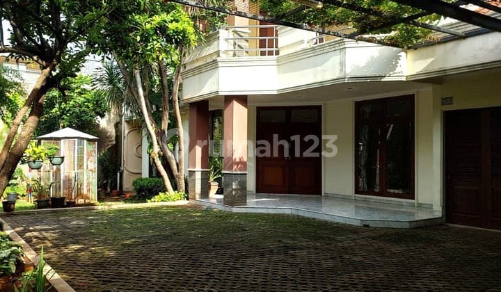 Rumah Besar untuk Kantor atau Tempat Usaha di Cipete Dharmawangsa