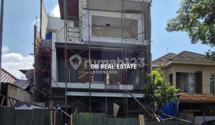 For Sale Brand New House Citraland Utama With RoofTop