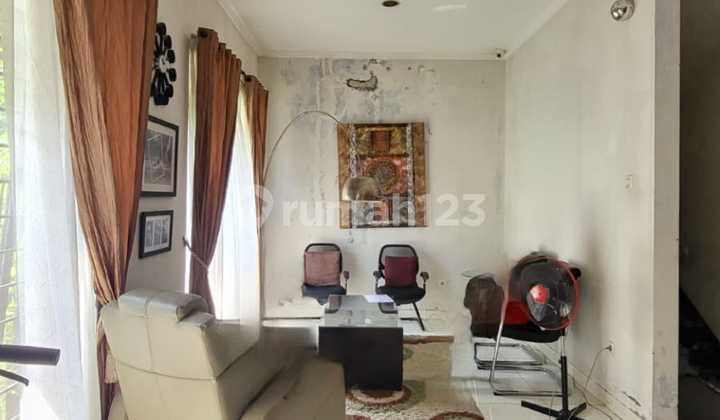 Rumah Besar Bintaro Sektor 9 SHM 5+1 KT 250 M²