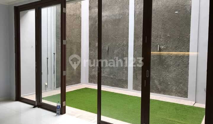 Rumah Asri Siap Huni di Sektor 9 Bintaro Jaya
