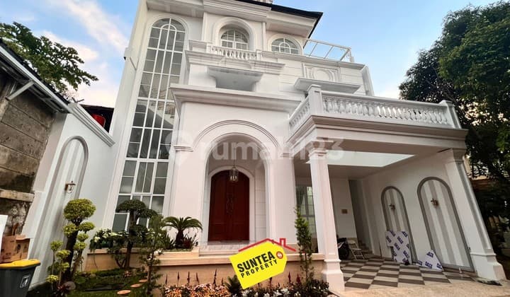 Rumah Mewah 3 Lantai Discovery Bintaro SHM 400 M² Fully Furnished - 8 M Nego!