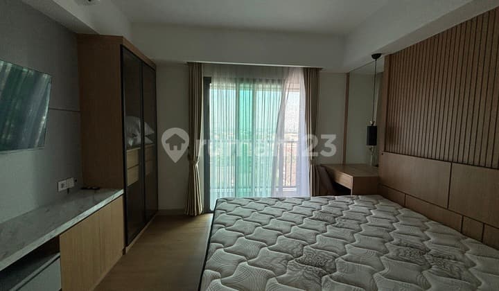 Fully Furnished 1 bedroom Emarcadero Bintaro Apartemen