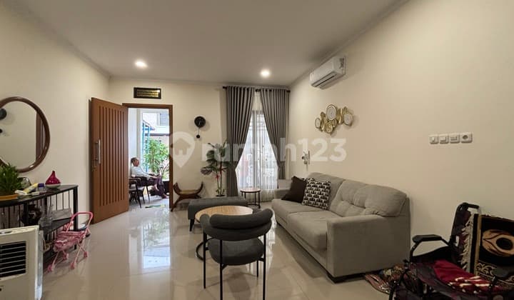 Dijual Rumah Dekat Tol Bintaro Tangerang Selatan