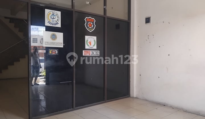 Disewakan Ruko Tengah Kota