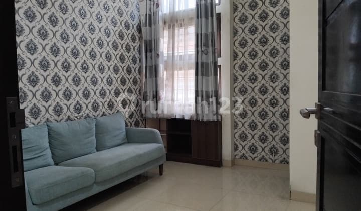 For Sale City Center House Near Schools