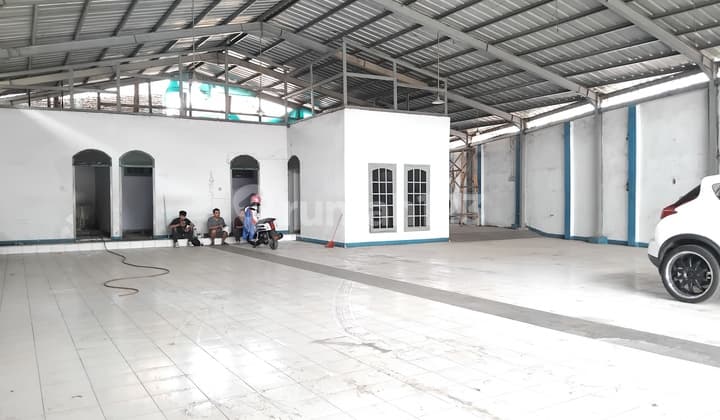 Dijual Ruang Usaha Siap Huni