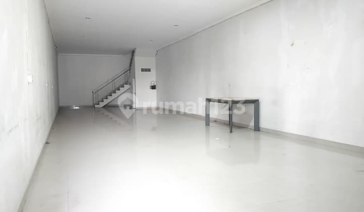 Disewakan Ruko Tengah Kota