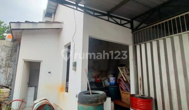 Gudan and Row Office Wide Road and Near HR Muhammad