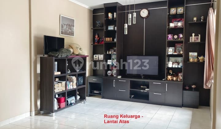 Rumah Sudah diRenovasi Hadap Taman Cluster Green Cove, BSD