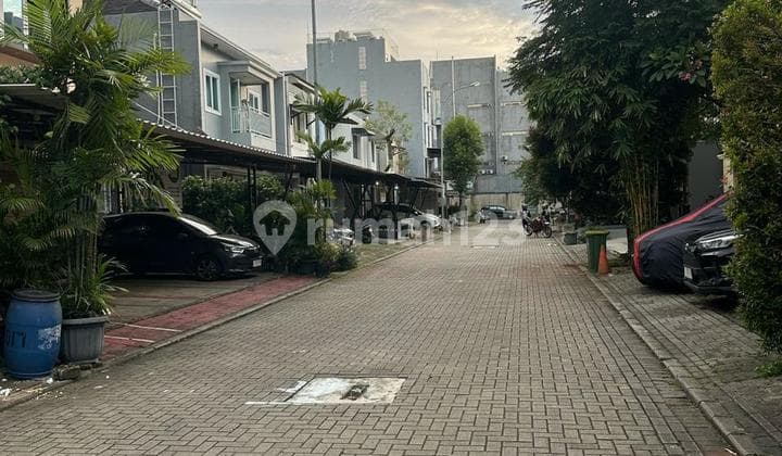 Nice Kost Studento Foresta SHM 84m2