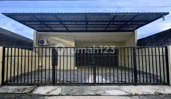 Ruko Murah Dekat Kuliner Pinggir Jalan Raya di Semarang Selatan Ruko Murah Dekat Kuliner Pinggir Jalan Raya di Semarang Selatan