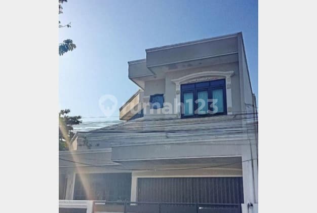 Rumah Bagus 2 lantai Furnished di Semarang Utara SHM HOEK