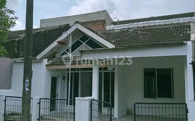 Rumah Murah Bagus Dekat Kota di Semarang Timur Plamongan Indah