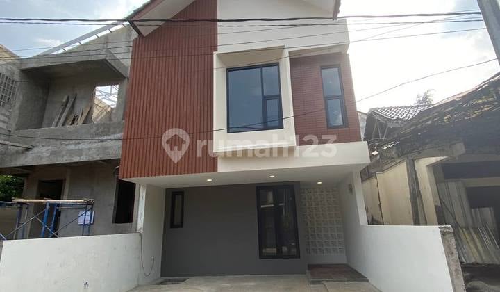 Rumah 2 Lantai Murah Siap Huni, Aman Dan Nyaman Bebas Banjir Di Antapani Kota Bandung