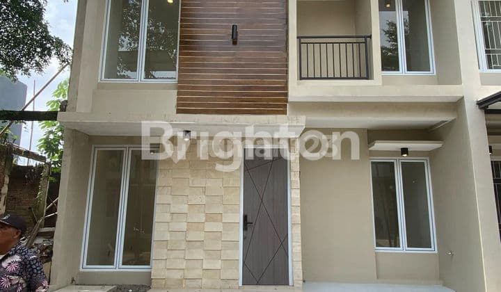 RUMAH MEWAH SIAP HUNI DI SERPONG