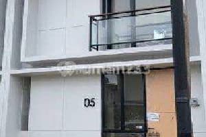 Beautiful and Comfortable House at Cendana Parc, Lippo Karawaci