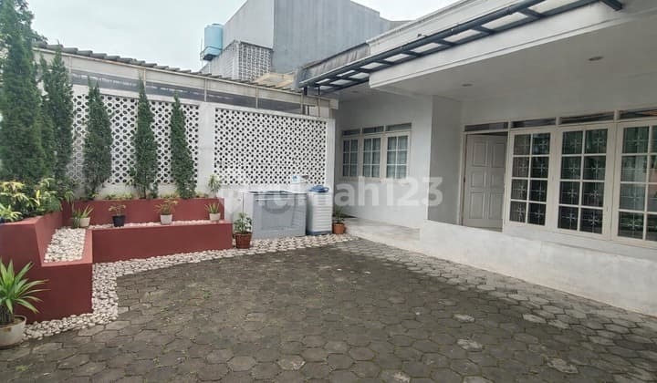 Strategic Commander Polim House in South Jakarta, High Investment Value and Ready to Occupy.