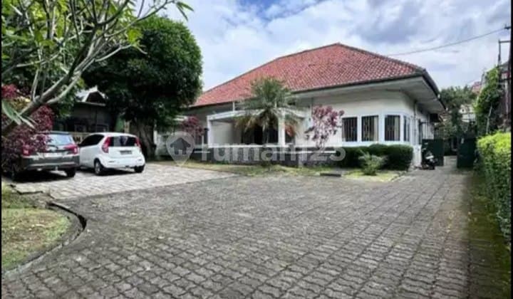 Classic House On Mainroad Jl Riau Bandung City