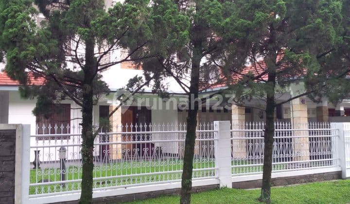 For Sale Rumah di Komplek Eksklusif di Area Dago Kota Bandung
