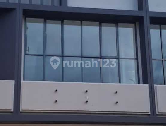 Di Sewakan Ruko 3 Lantai Di Businnes Park Bsd City Serpong Tangerang Selatan