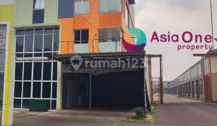 For Sale: 3-Story Corner Ruko with Lift at Urbana Place Ciputat, South Tangerang