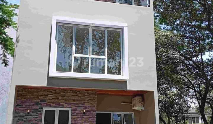 Di Jual Rumah Hoek Greenwich Park Cluster Whelford Bsd City. Serpong Tangerang Selatan