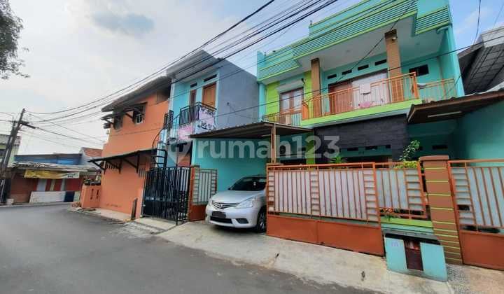 Di Jual Rumah 3 Lantai Siap Huni di Pondok Kelapa Raya