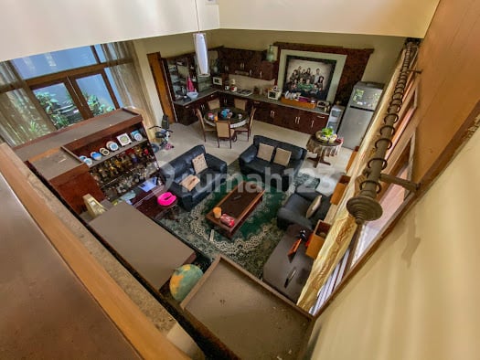 Dijual Rumah Asri Luas Modern Siap Huni Strategis di Turangga