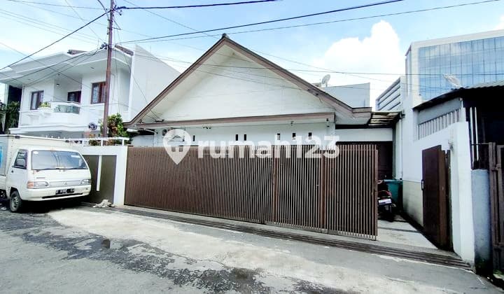 Rumah Strategis Untuk Hunian Ataupun Usaha Di Area Pasirkaliki