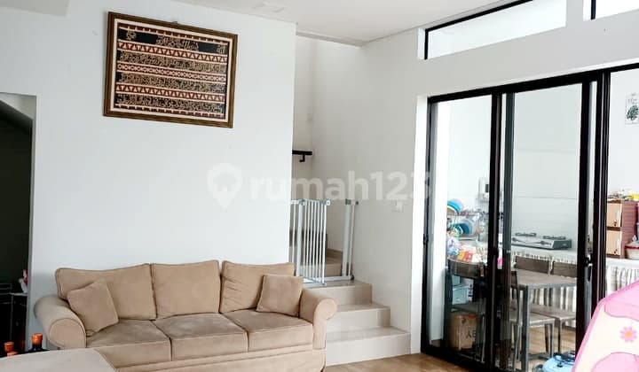 Rumah Minimalis di Cluster Flora Type Freya Premium Summarecon