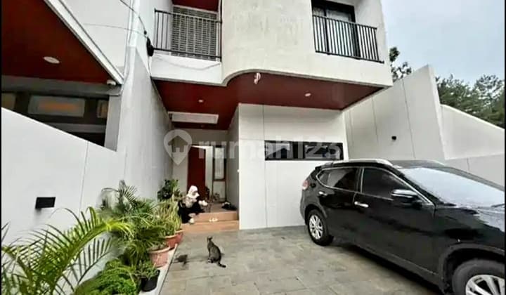 Rumah Masih Baru Minimalis Siap Huni Nyaman Strategis di Cigadung