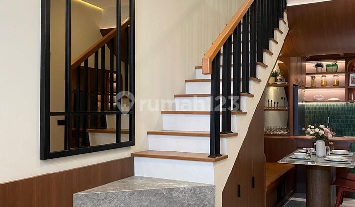 Rumah Classic Fully Furnished Siap Huni di Kota Baru Parahyangan