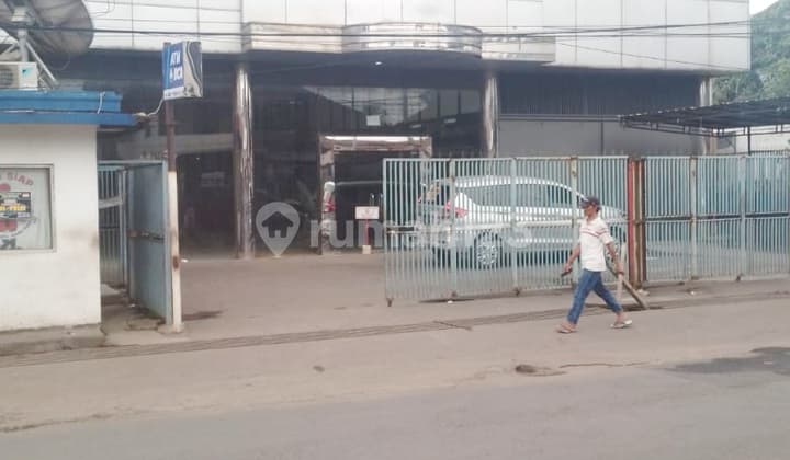 Strategis untuk Usaha Showroom, Dealer, Gudang di Laswi Ciparay