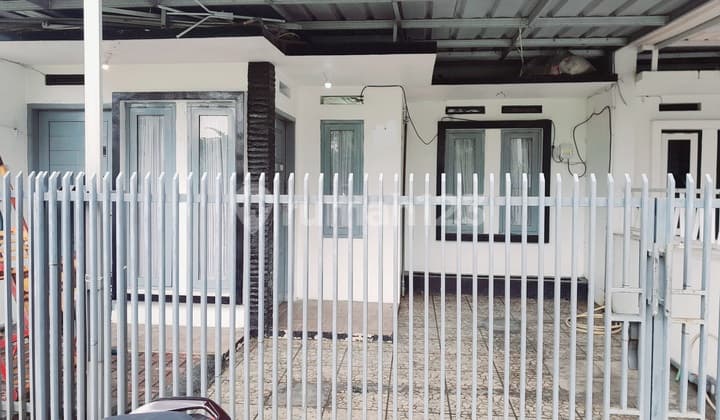 Minimalist House Ready to Occupied, Strategically Located in Cisaranten Arcamanik