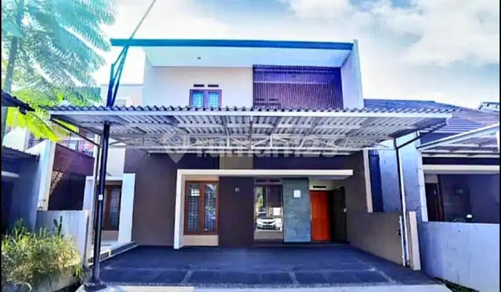 Dijual Rumah Minimalis Terawat Strategis Dekat Tol di Topindo Buah Batu Regency
