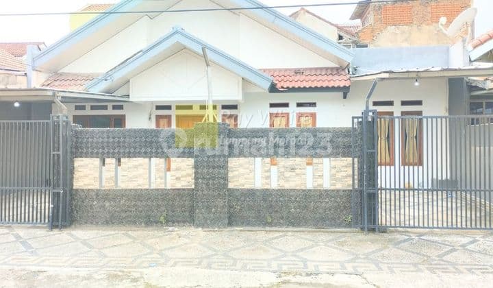 DI SEWAKAN RUMAH WAY HALIM PERMAI 55 JUTA NEGO